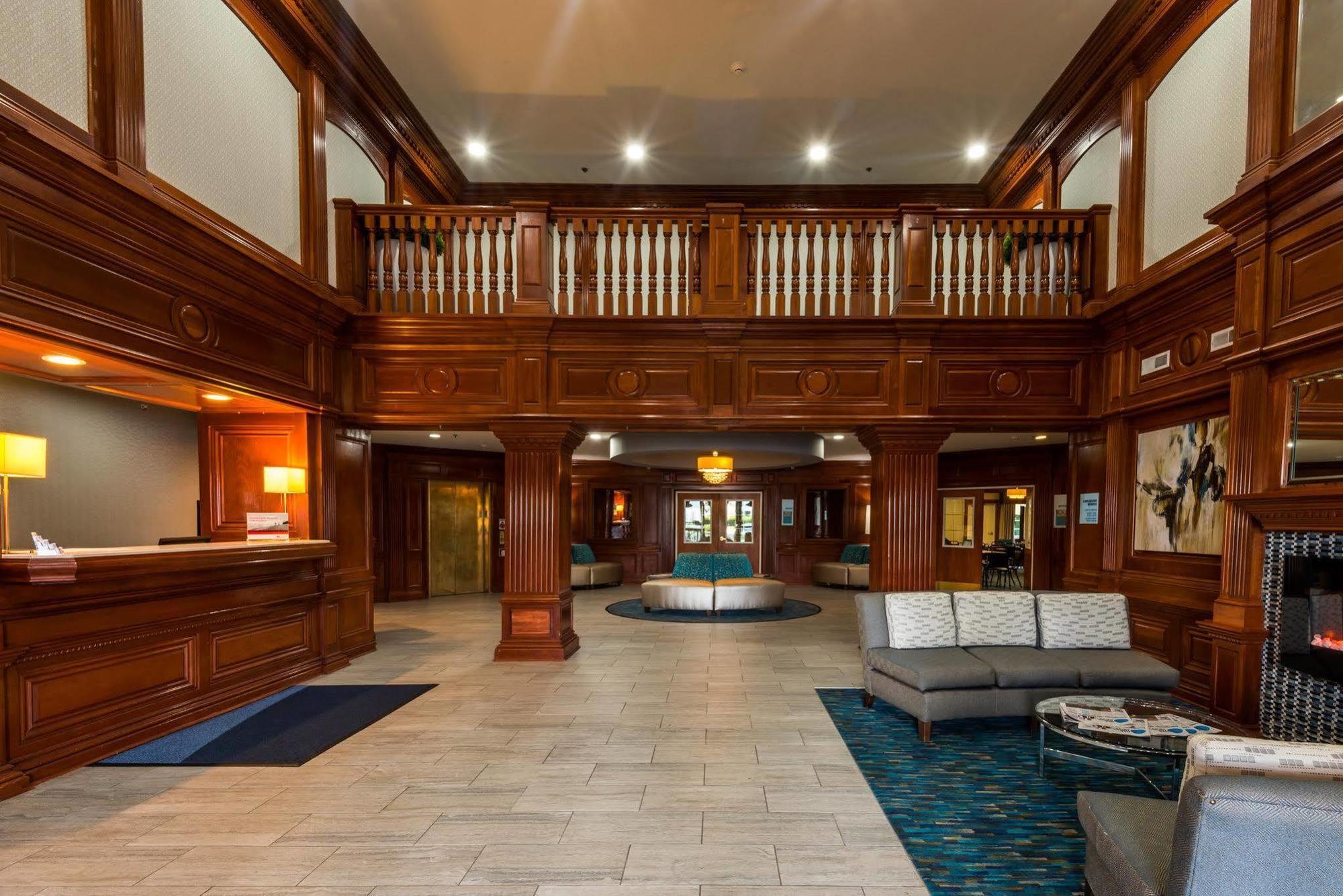 Holiday Inn Express & Suites Indianapolis North - Carmel By Ihg Exterior photo