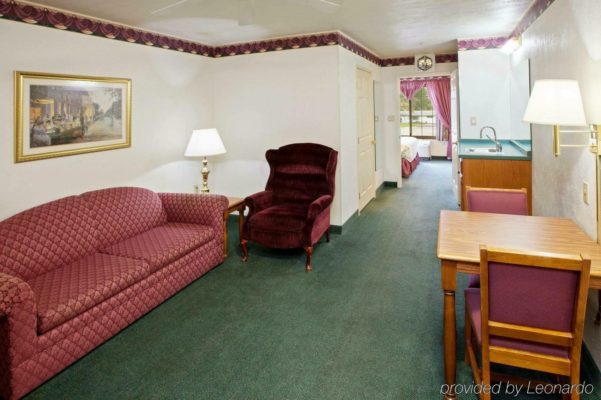 Holiday Inn Express & Suites Indianapolis North - Carmel By Ihg Exterior photo